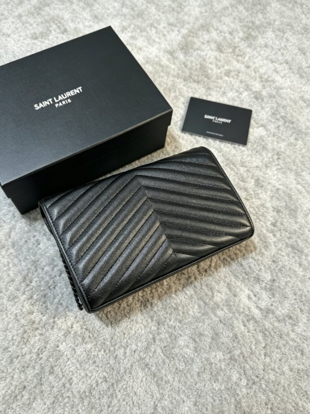 Saint Laurent Envelope Chain Walle Bag - Picture 5 of 5